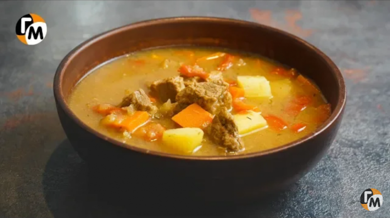Гуляш по-венгерски - настоящий мужской суп.