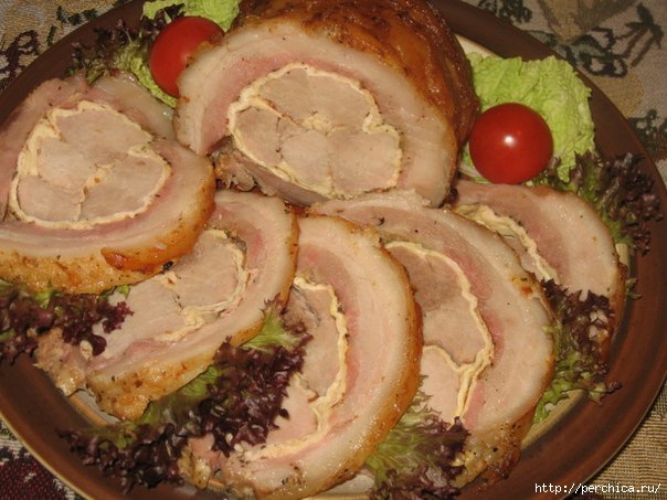 Мясной рулет "Украинский" Мясной рулет "Украинский"
