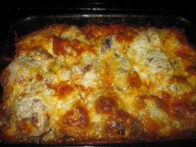 Курица запеченная с гречкой под сырной корочкой . Курица запеченная с гречкой под сырной корочкой .