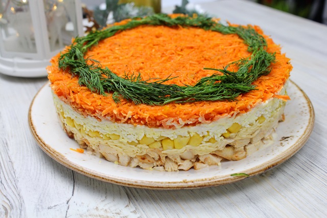 Очень яркий и вкусный салат Очень яркий и вкусный салат