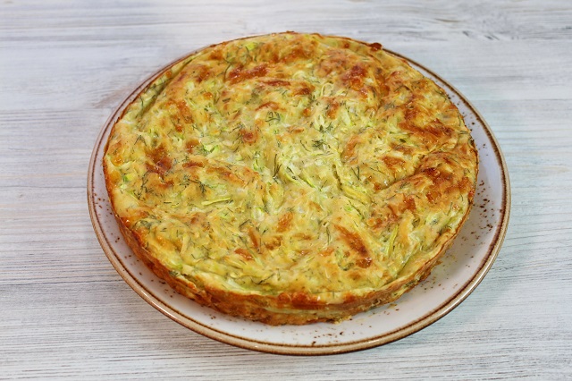 Заливной пирог с кабачками и сыром Заливной пирог с кабачками и сыром