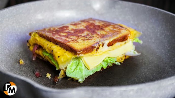 2 яйца и 2 х...ца: самый простой и быстрый бутерброд в мире.