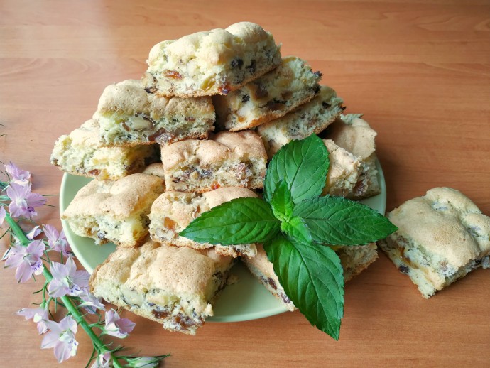 На скорую руку к чаю гора мягкого печенья (без масла)! На скорую руку к чаю гора мягкого печенья (без масла)!