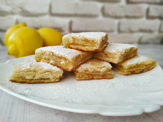 Вкуснейший трехслойный лимонник (Лимонный пирог) Вкуснейший трехслойный лимонник (Лимонный пирог)