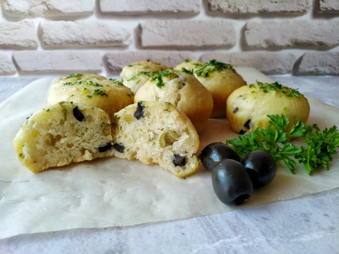 Закусочные булочки с оливками, пеку вместо хлеба! Закусочные булочки с оливками, пеку вместо хлеба!