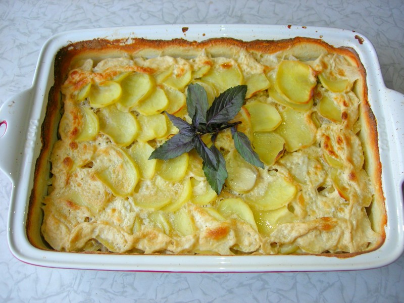 Нежная картофельная запеканка - горячее на праздничный стол! Нежная картофельная запеканка - горячее на праздничный стол!