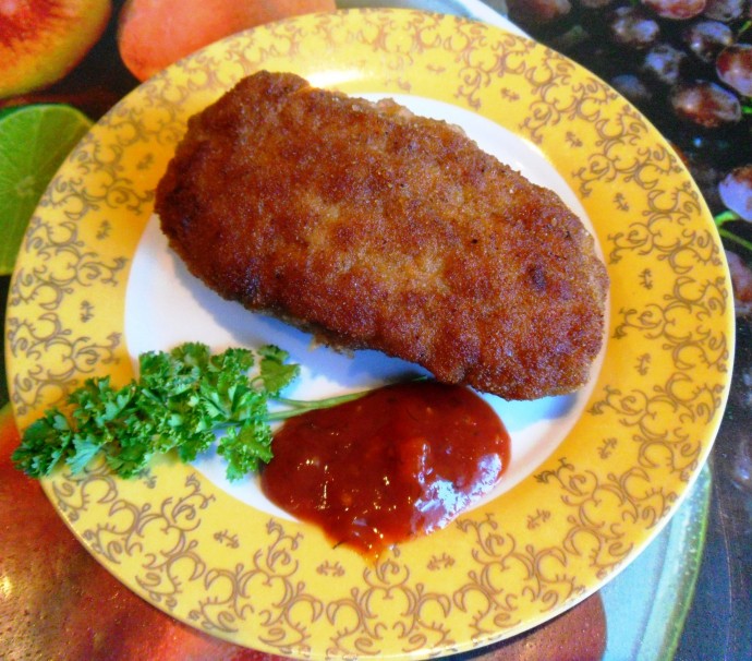 Мясные зразы с тостовым сыром и яйцами Мясные зразы с тостовым сыром и яйцами