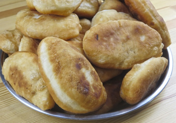 Жареные пирожки с капустой Жареные пирожки с капустой