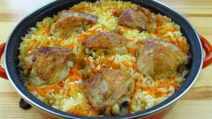 Рис с курицей в духовке Рис с курицей в духовке
