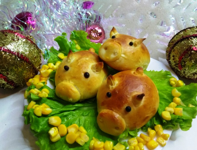 Гламурные свинки булочки символ года желтой свиньи 2019