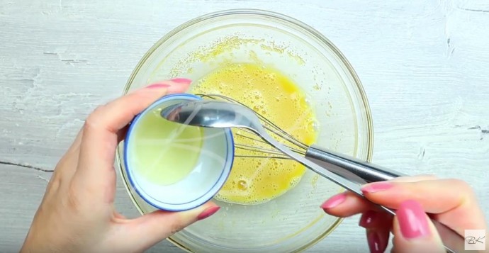 Панкейки с мёдом (самые пышные/оладьи на молоке) Панкейки с мёдом (самые пышные/оладьи на молоке)