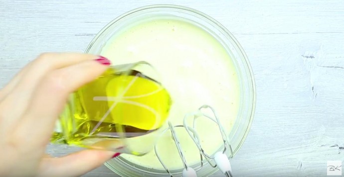 Шарлотка с целыми яблоками (любимый рецепт) Шарлотка с целыми яблоками (любимый рецепт)