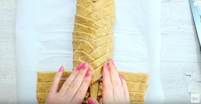 Яблочный штрудель самый вкусный в мире и самый красивый Яблочный штрудель самый вкусный в мире и самый красивый