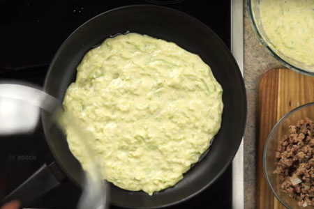 Сочнее некуда! Кабачок, фарш и сыр — Just жуй it! Сочнее некуда! Кабачок, фарш и сыр — Just жуй it!