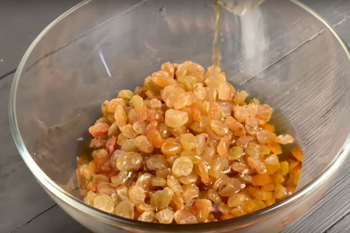 Воздушный и пористый, он ПОЛУЧАЕТСЯ ВСЕГДА! КУЛИЧ на ЖЕЛТКАХ Воздушный и пористый, он ПОЛУЧАЕТСЯ ВСЕГДА! КУЛИЧ на ЖЕЛТКАХ