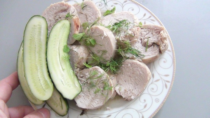 Буженина из индейки просто и вкусно Буженина из индейки просто и вкусно