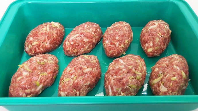 Сочные котлеты с капустой и фаршем (в духовке) Сочные котлеты с капустой и фаршем (в духовке)